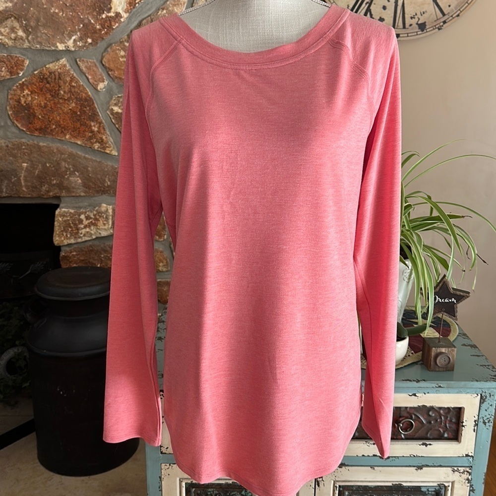 Women’s SO Long Sleeve Open Back Long Sleeve Top Size Large Peach
